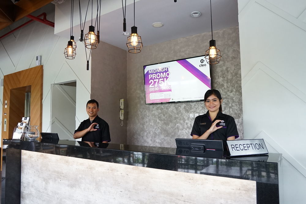 Cleo Hotel Jemursari Surabaya Exterior foto